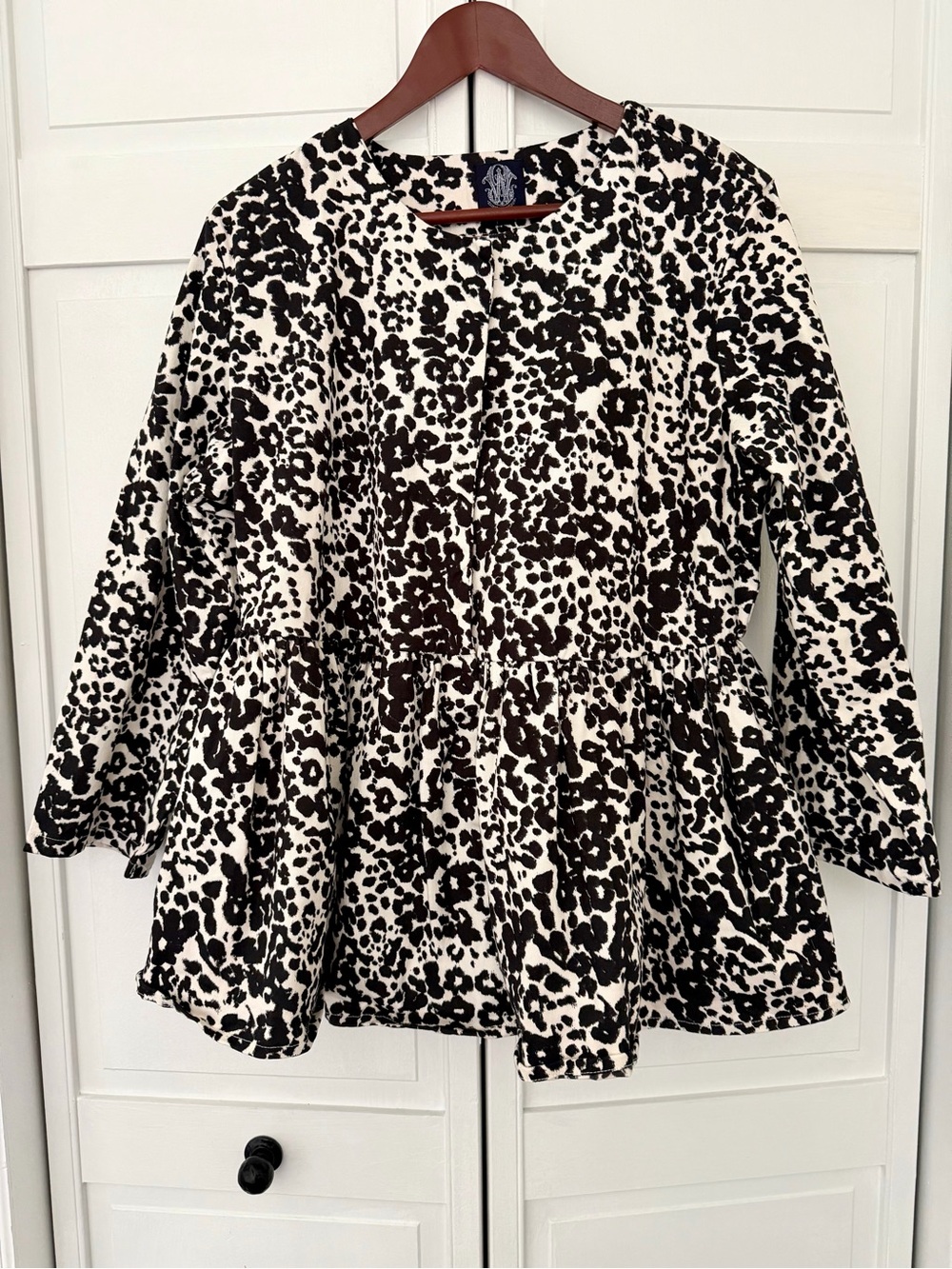 Elizabeth Wilson Black & White Leopard Print Jacket